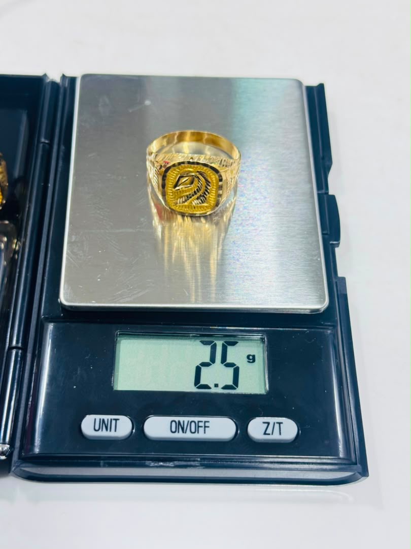 Crest Signet Ring — 2.5g