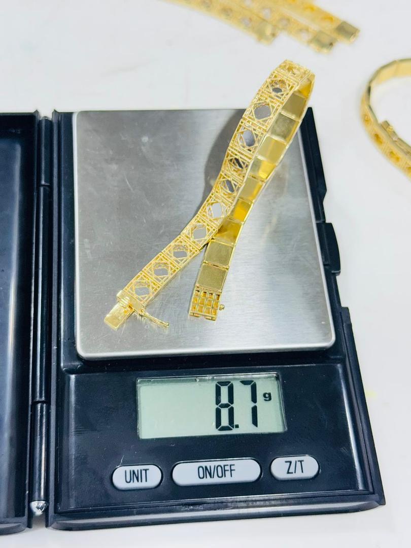 18K Gold Filigree Bracelet — 8.7g