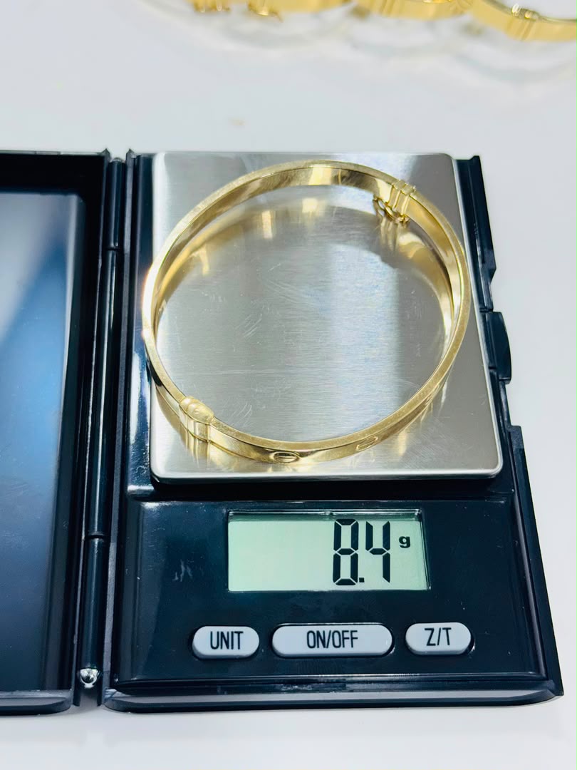 Cartier Hand Bangle — 8.4g