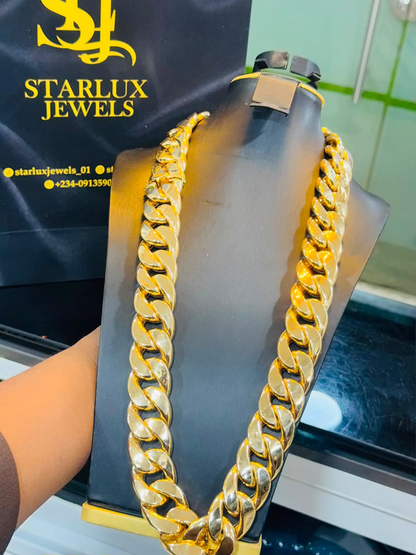 Cuban Link Chain — 268.5g (Classic Finish)